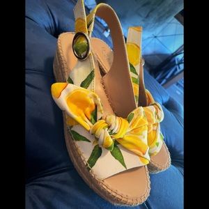 Franco Sarto Lemon 🍋 Print Sandals